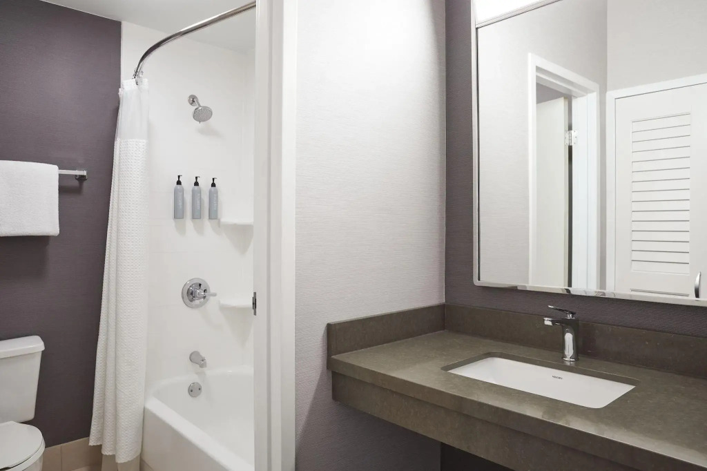 Courtyard by Marriott St. Louis Downtown West