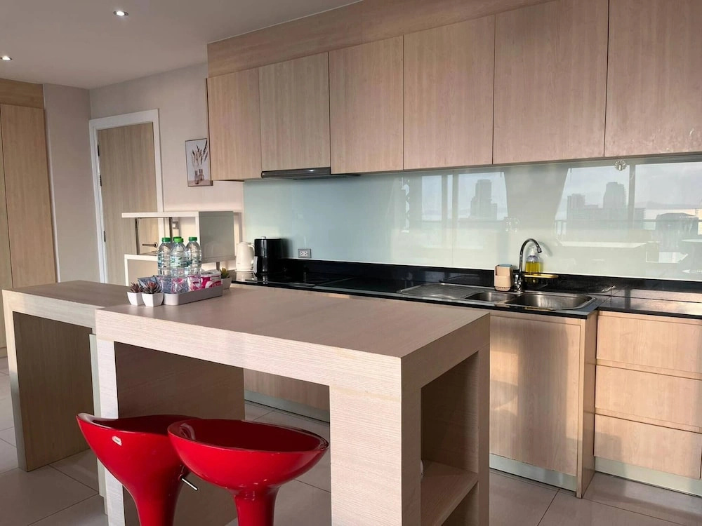 2 Bed Room Seaview -best Of Location A Pattaya Gem