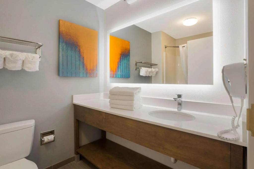 MainStay Suites Wilmington - University Area