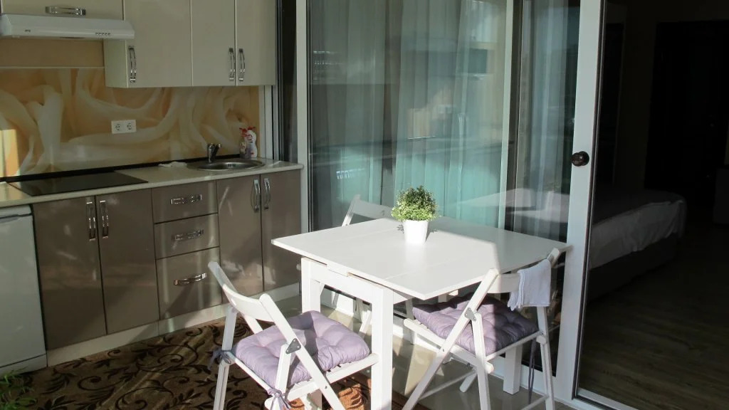Na Bulvare Nadezhd 4/3 Apartments