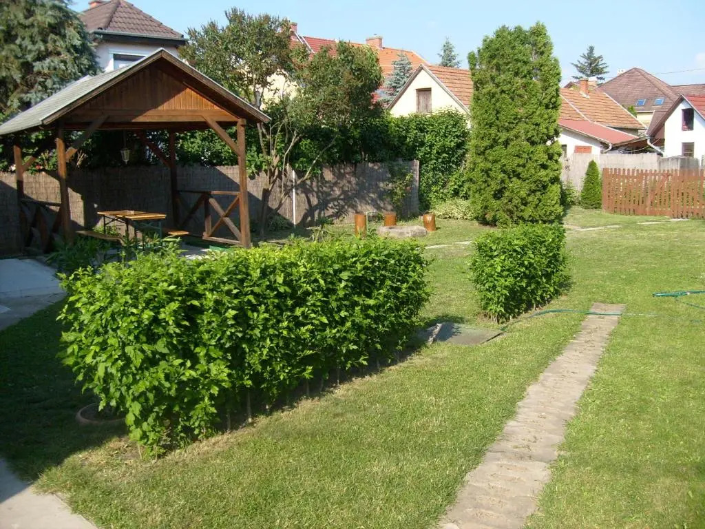 Otthon Apartman