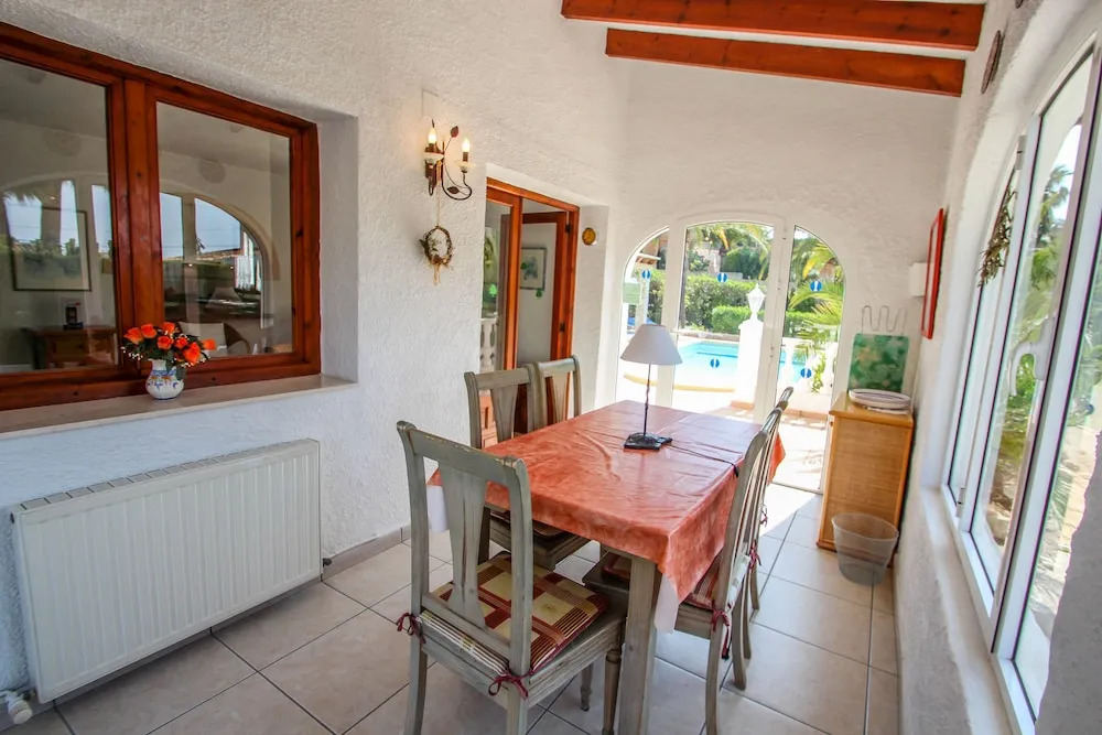 Kathrin - beautiful little house in pretty grounds with lovely views in Benissa