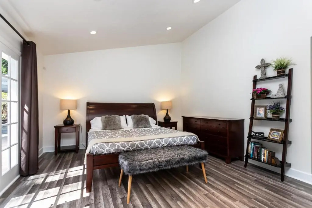 Villa Sausalito - Newly Designed 4BR HOUSE & POOL by Topanga