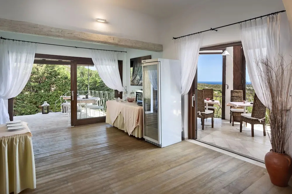 Iconic Luxury Suite
