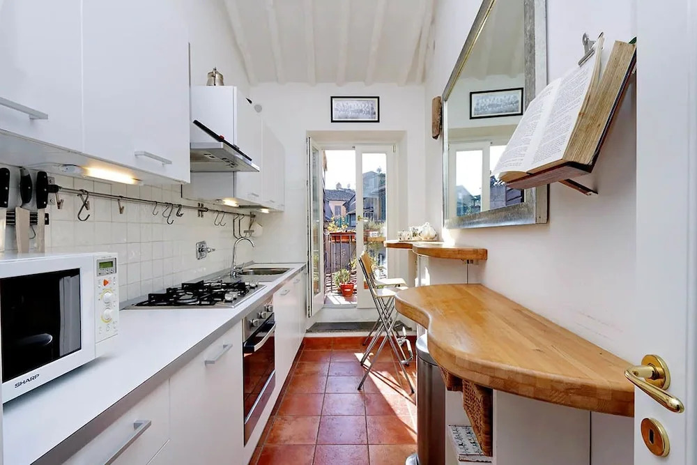 Pantheon Charming Penthouse