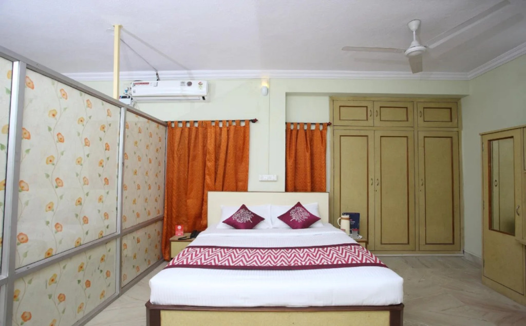 Hotel Sunshine Residency
