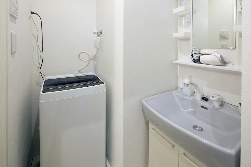Arai building- A 6-minute walk from Itabashi Station