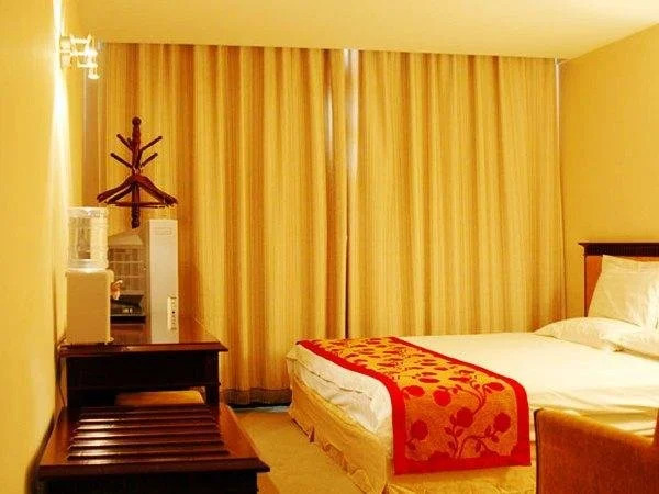Beijing Luhong Hotel