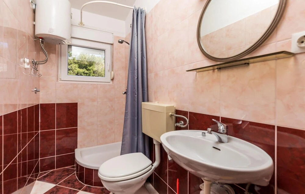 Awesome Apartment in Pag With Wifi and 2 Bedrooms