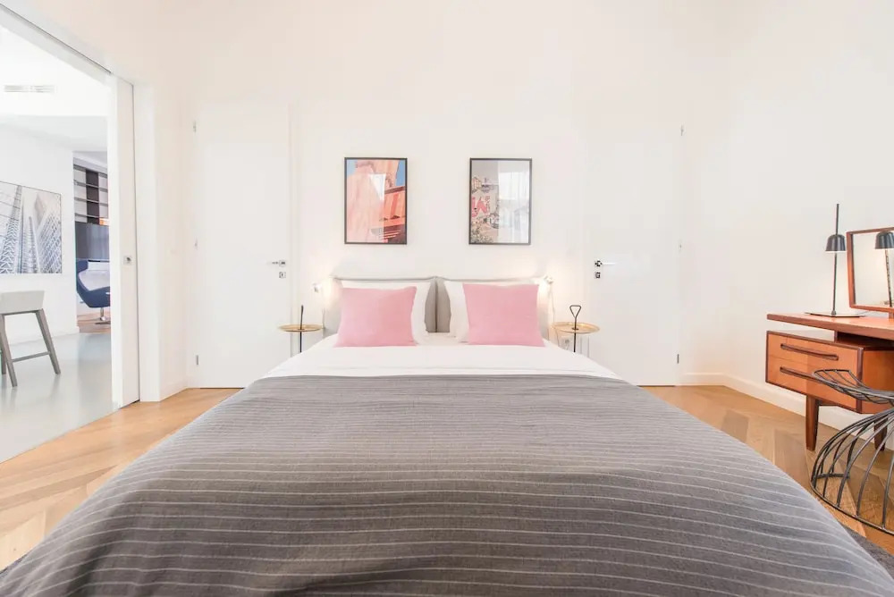 Oasis Apartments - Broadway I
