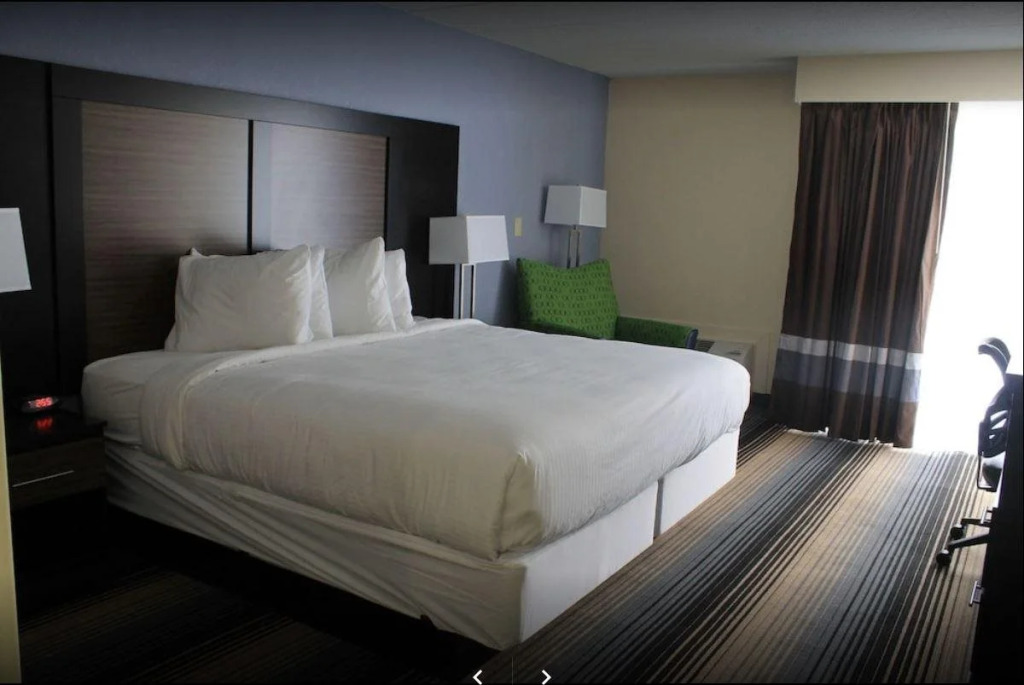 Best Value Inn Bloomington