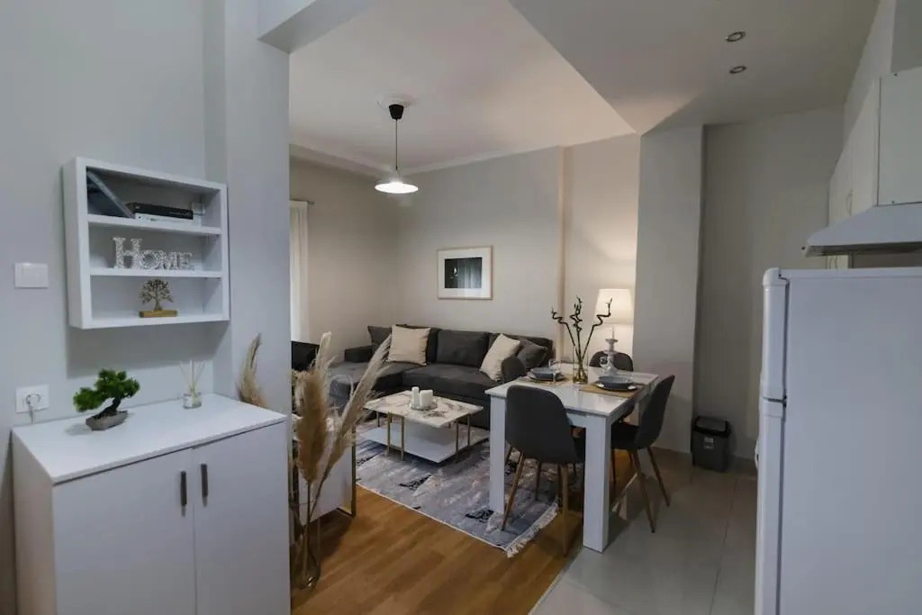 Vivian's cozy apartment