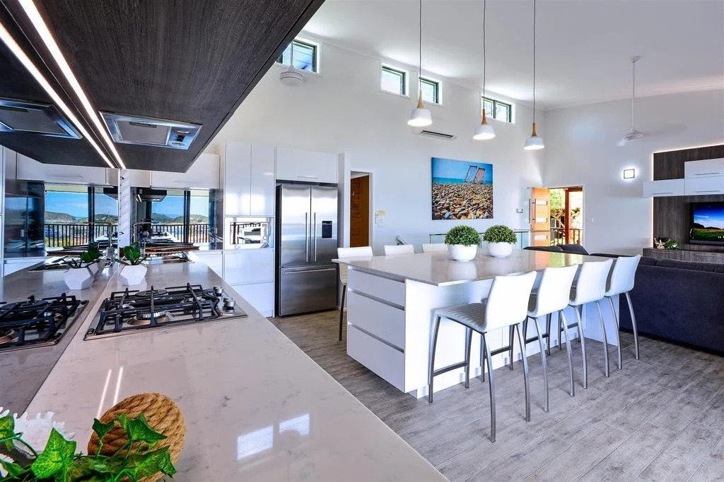 Casuarina Cove 1 on Hamilton Island by HamoRent