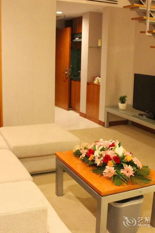 Vienna Classic Hotel (Hengtong Fortune Center Store)