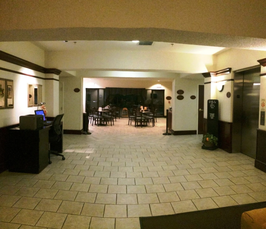 Sleep Inn & Suites
