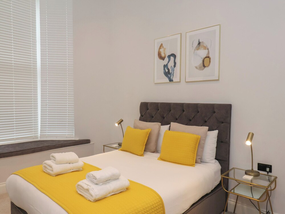 The Salisbury Apartment 105