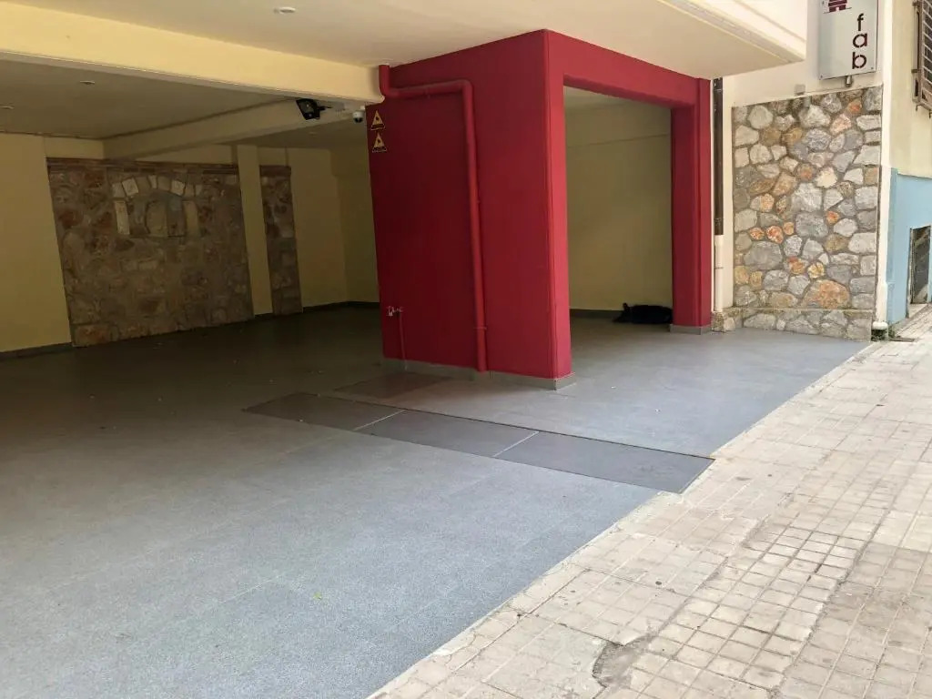 SilkFab Apartments