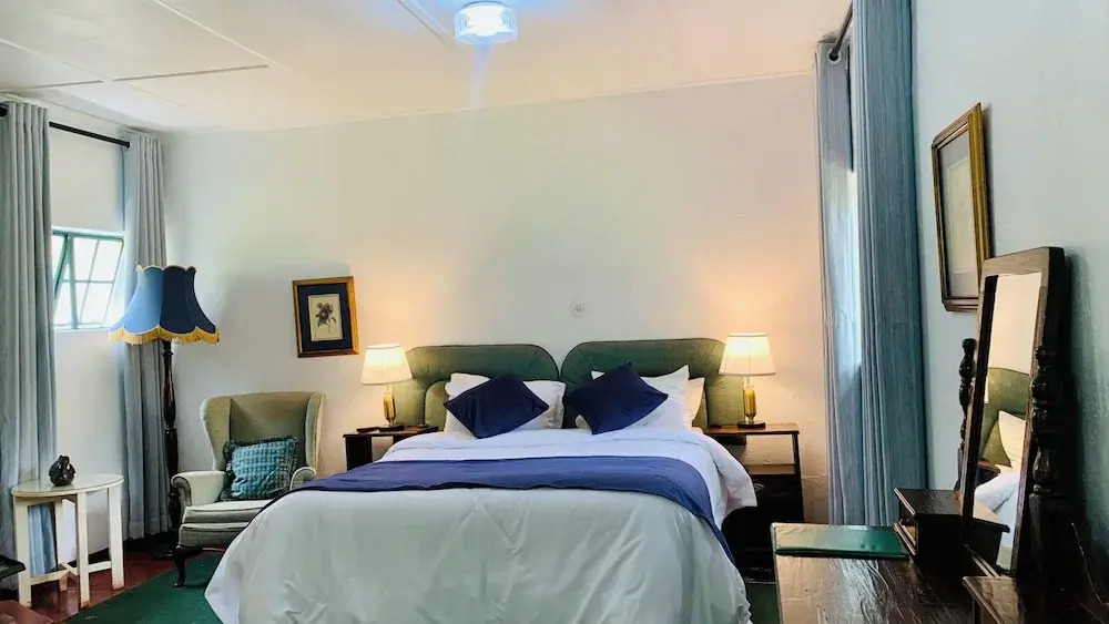 Pinetree Inn Hotel