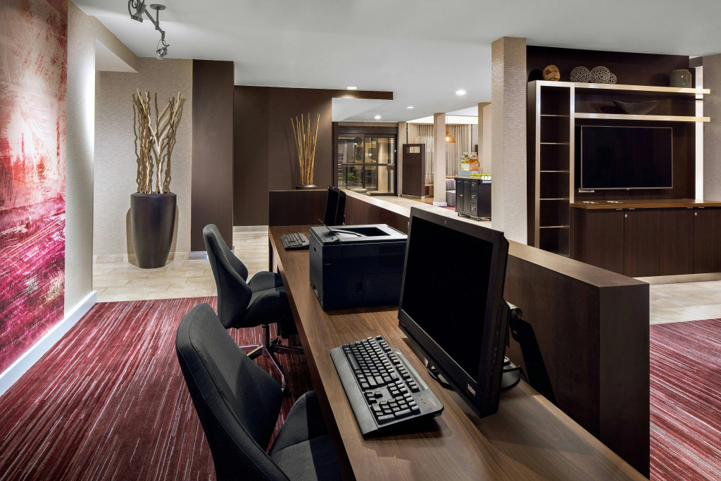 Courtyard by Marriott Pittsburgh Airport