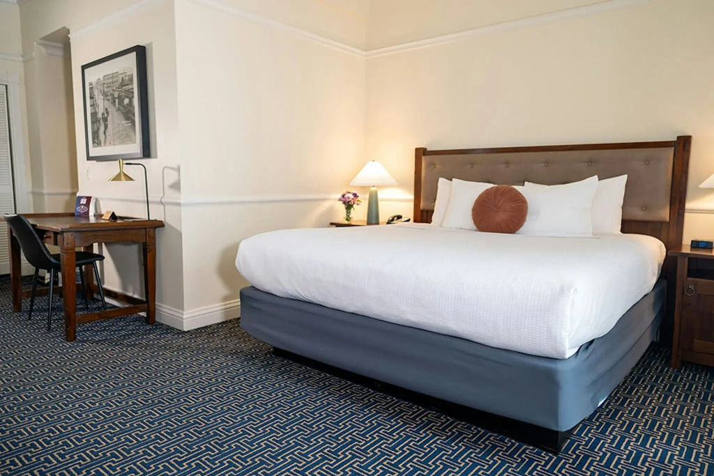 Majestic Inn and Spa