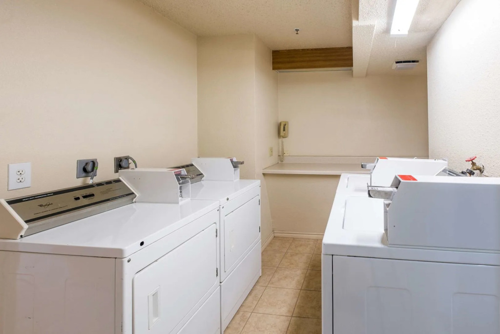 GreenTree Inn - IAH Airport JFK Blvd