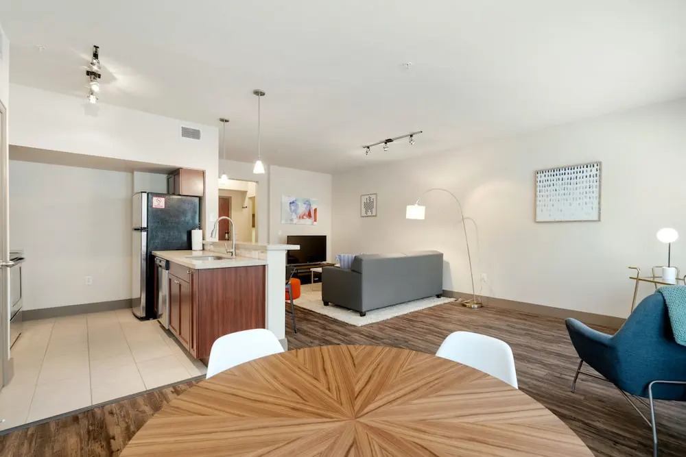 Kasa Houston Uptown Apartments