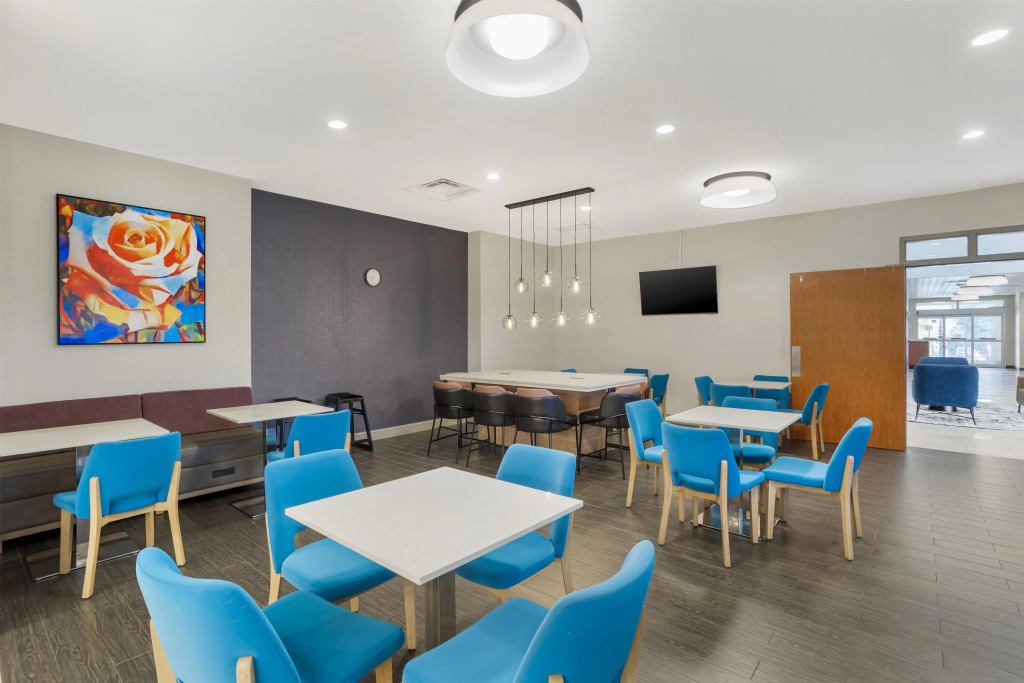 Best Western Plus Rose City Conference Center Inn