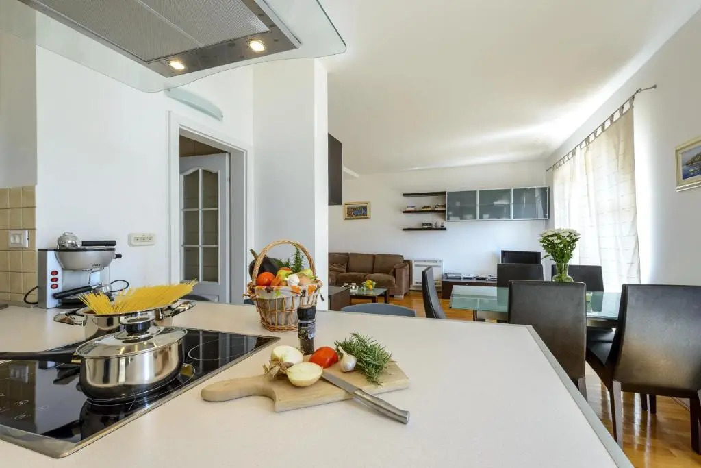 Villa Sana Via