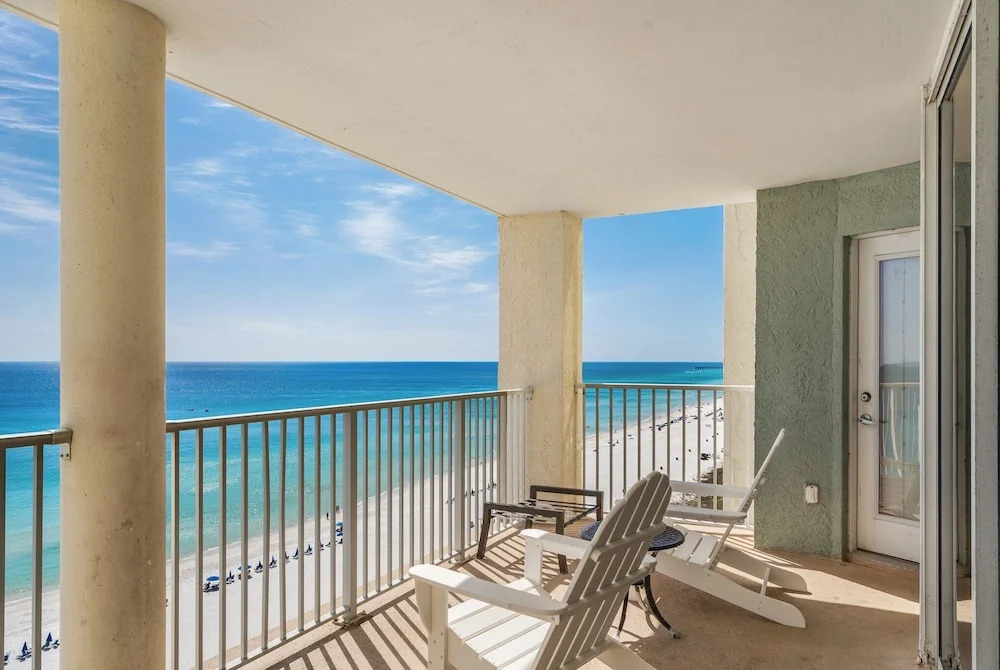 Beautiful Long Beach Condo unit 1-1206! TWO Gulf Masters