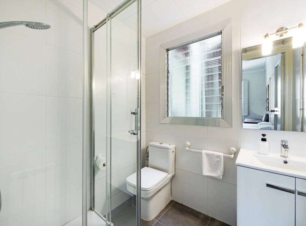 RAMBLA - Cozy Big Apartment