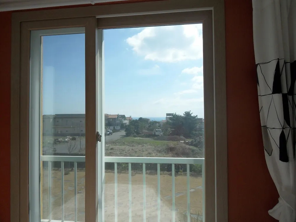 2013 Guesthouse
