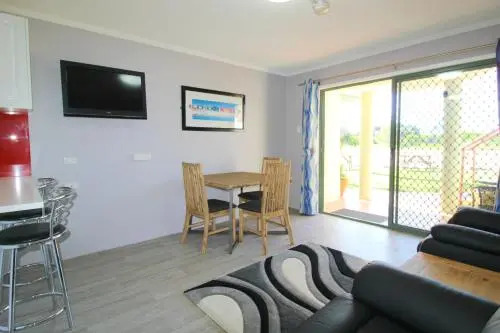 Beachfront 2, 25 Willow Street