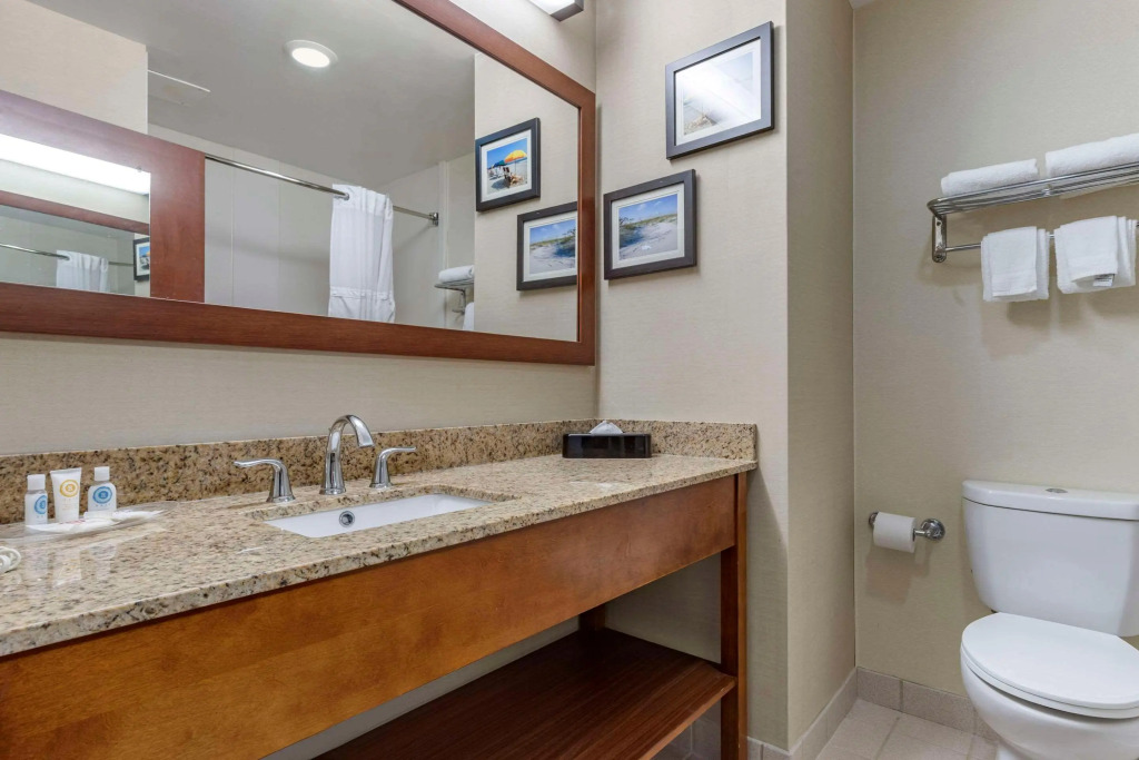 Comfort Suites Myrtle Beach Central