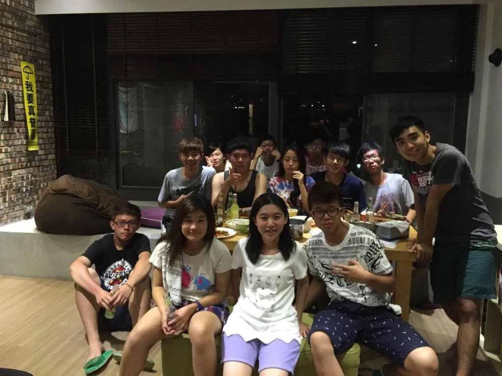 Comma Hostel