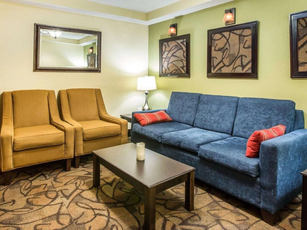 Econo Lodge Darien