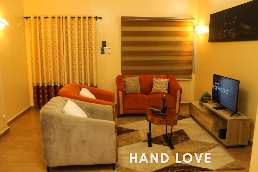 Hand Love 2