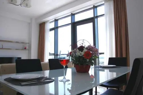 Riviera Residence Apartments