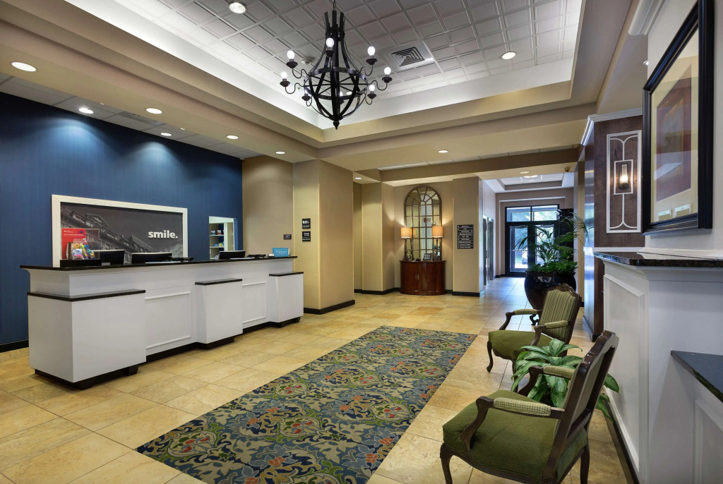 Hampton Inn Belmont at Montcross