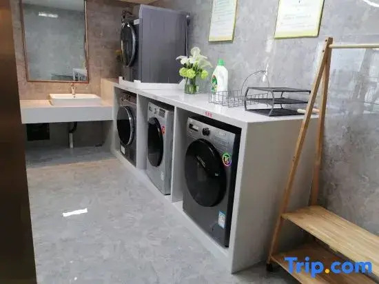 Q Interesting E-Sports Hotel (Guigang Vocational Education Center)