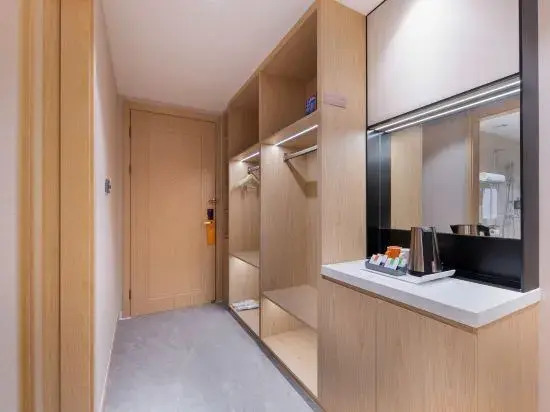 Vienna Hotel (Foshan Shunde Xingtan Fengjian Water Town Branch)