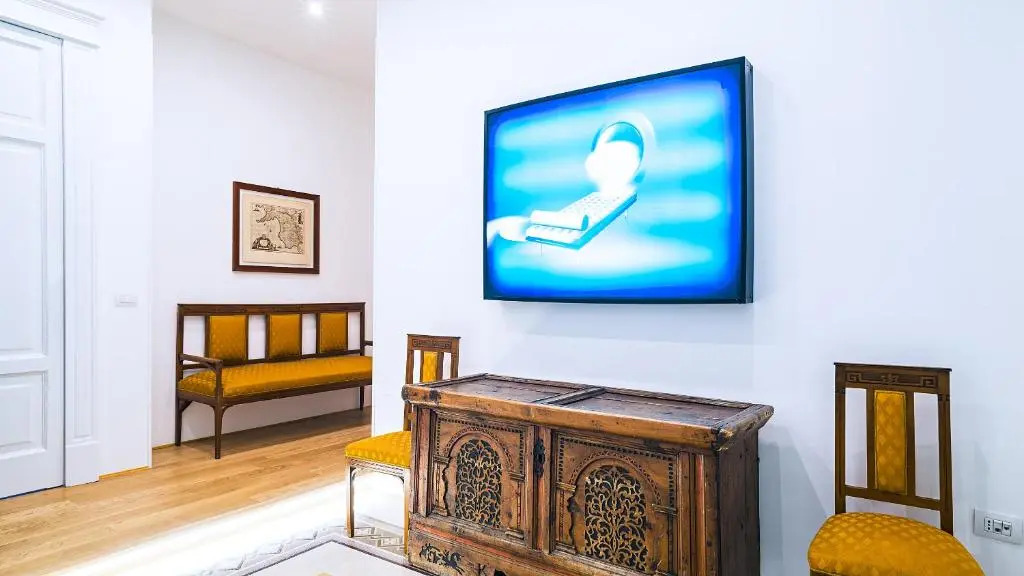 Donna Giulia, Luxury House