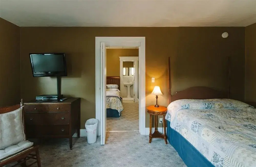 Waller House Inn