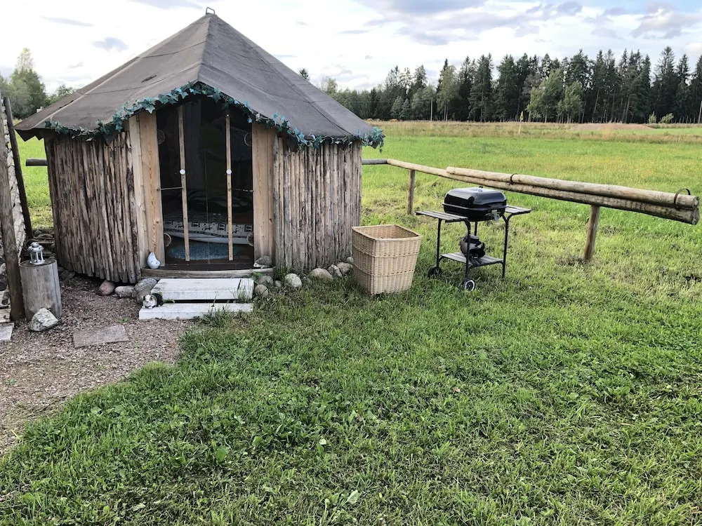 Rondaval/farmhouse breakfast
