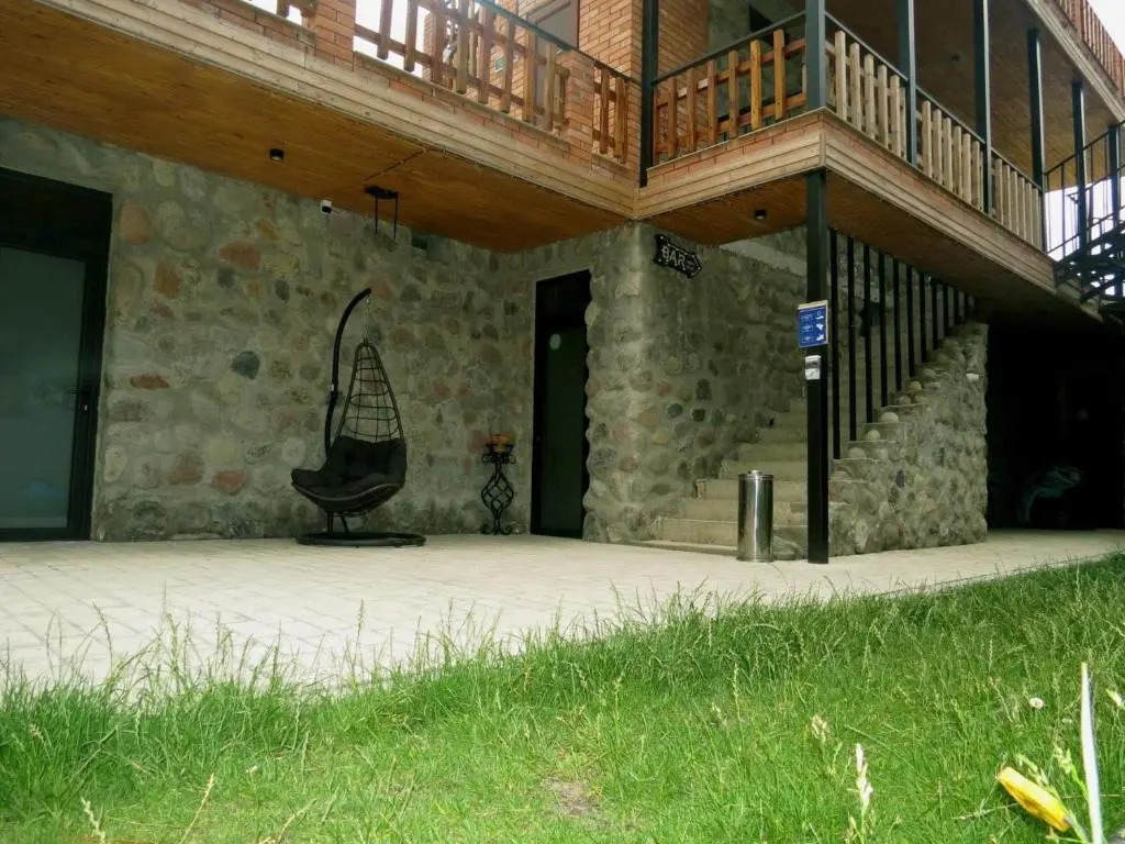 Vache Hotel