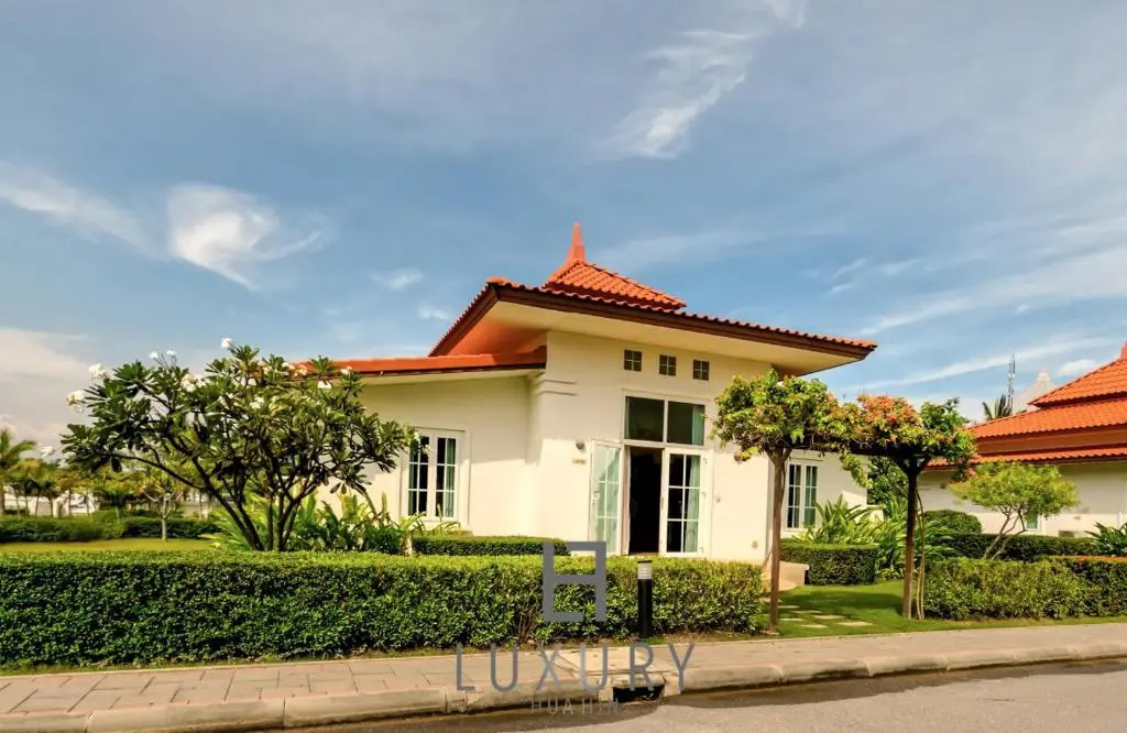 Bali Style 2 Bedroom Villa with Pool - B99