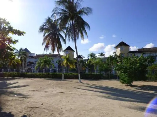 Deluxe SandCastles Condos