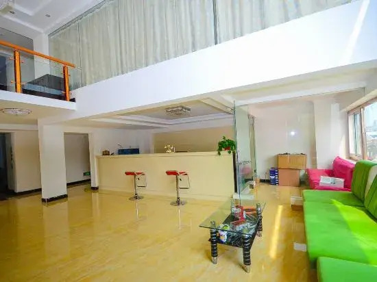 Home Inn Huayi Selected Hotel