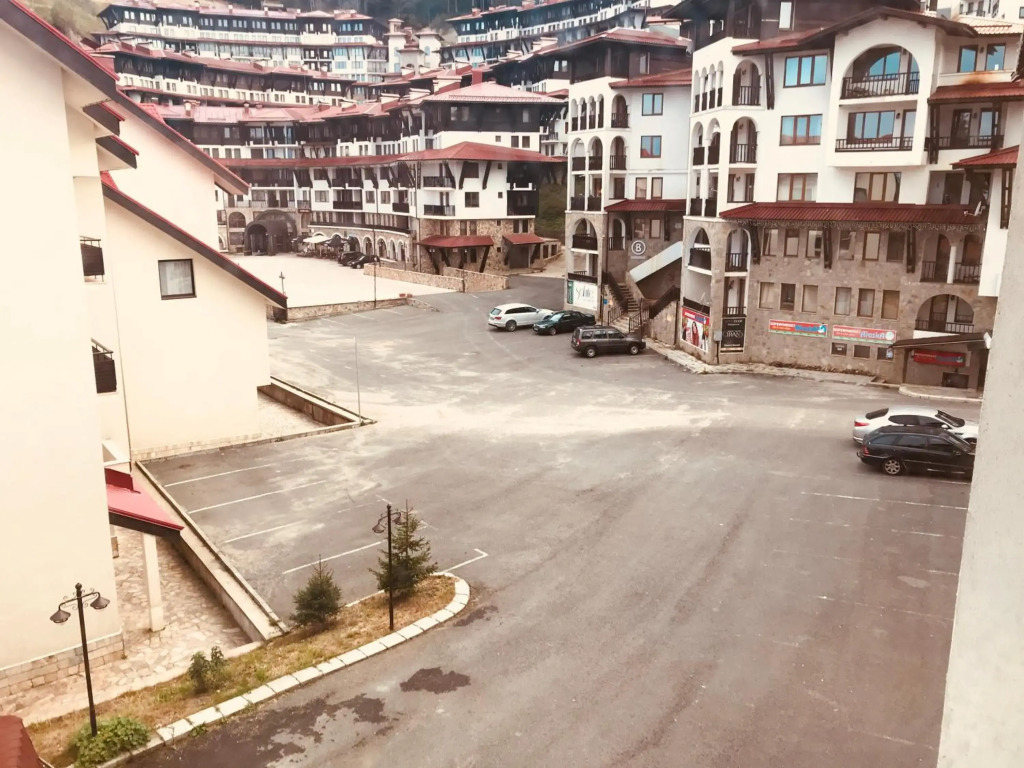 Apartment 24