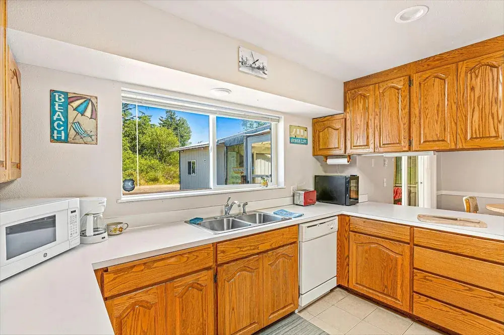 Allee Beach House in Westport