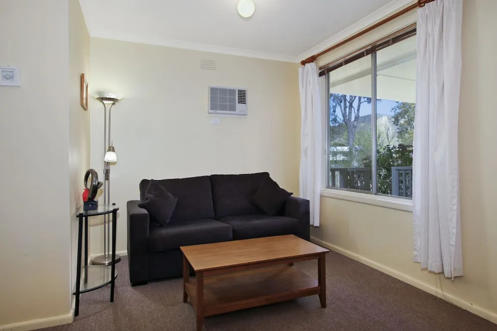Snowstream Riverside Apartments - Unit 2